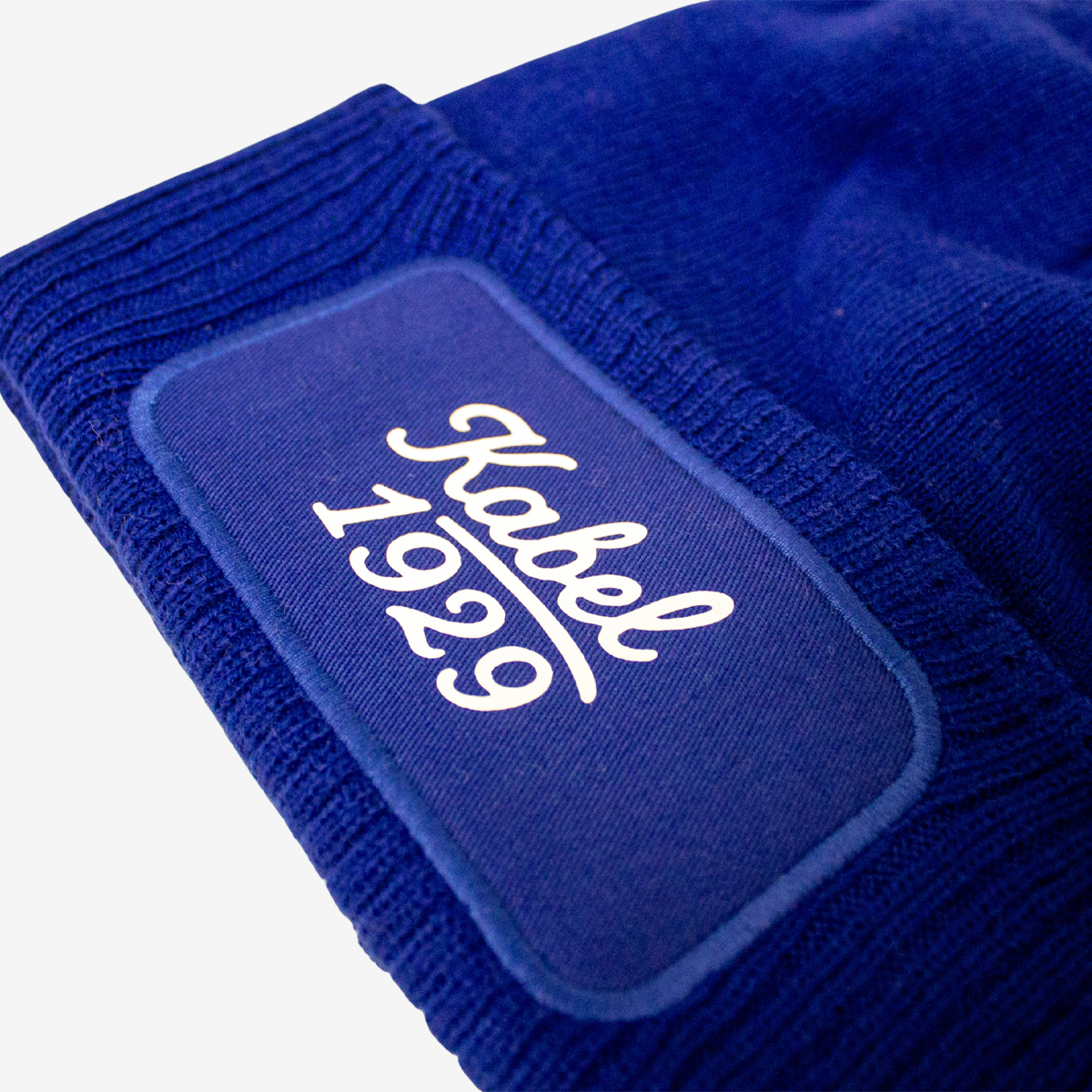 Niebieska czapka zimowa - akademia, senior