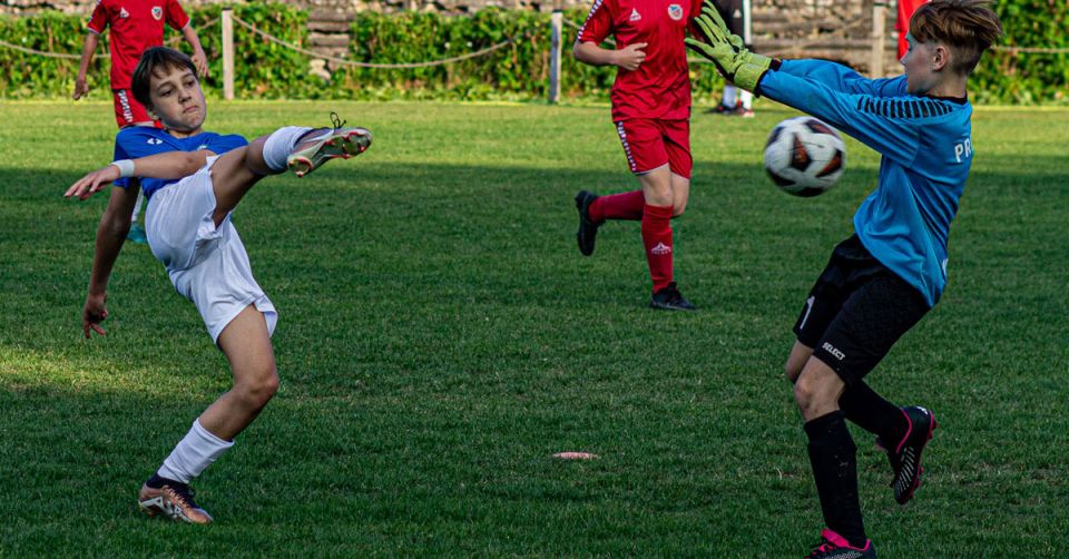 U12 zn&oacute;w od 2-0 do 2-3...