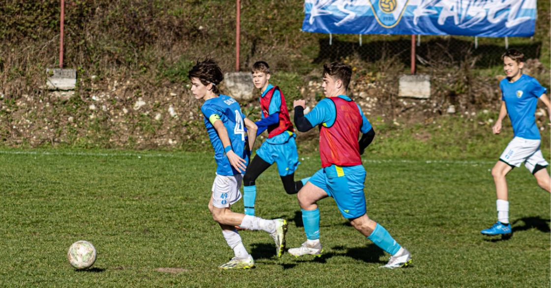 U15 drugą siłą ligi!
