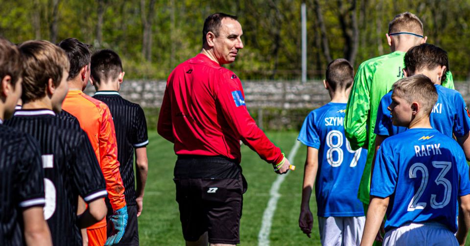 U13 g&oacute;rą w meczu z faworytem